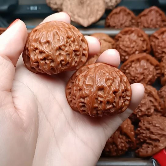 核桃宫灯狮子头宫灯狮子头