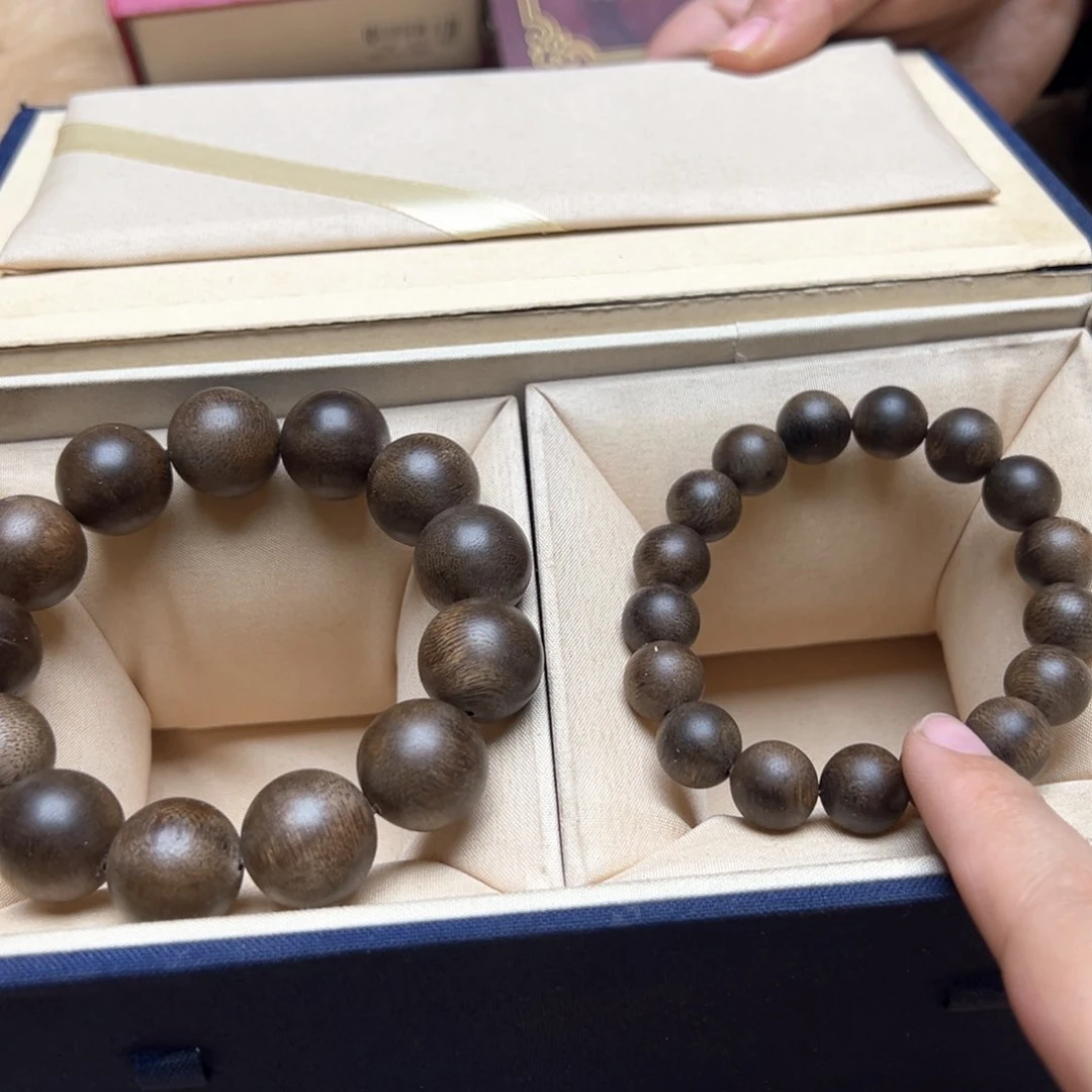 大叶紫檀（黑酸枝木类）