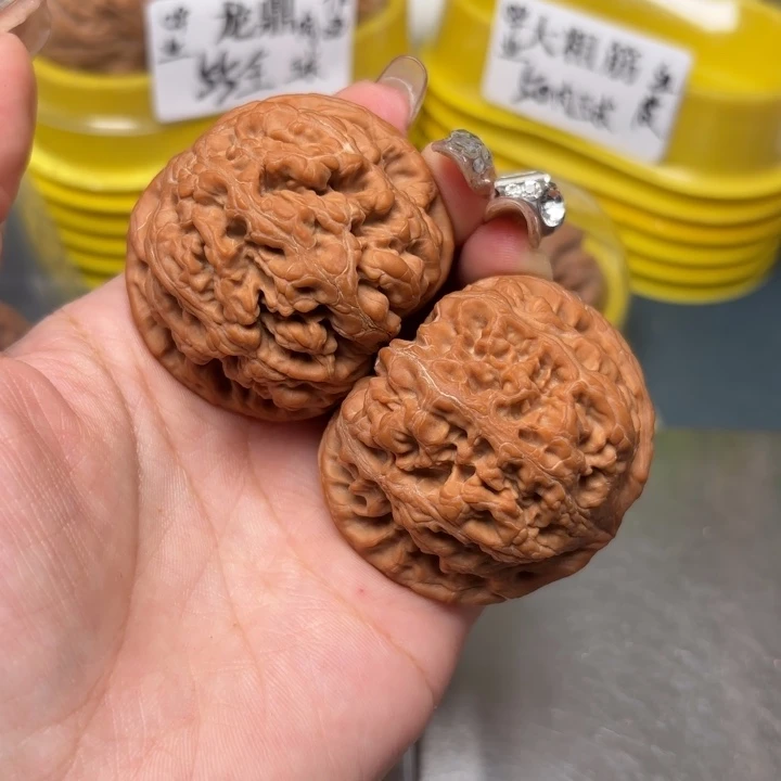 文玩核桃吊坠50-33031-02