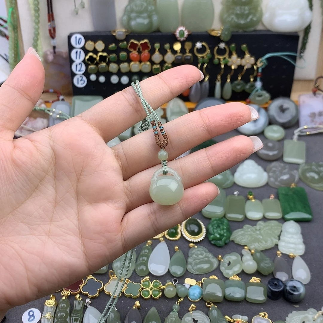 和田玉未镶嵌吊坠(不含链)