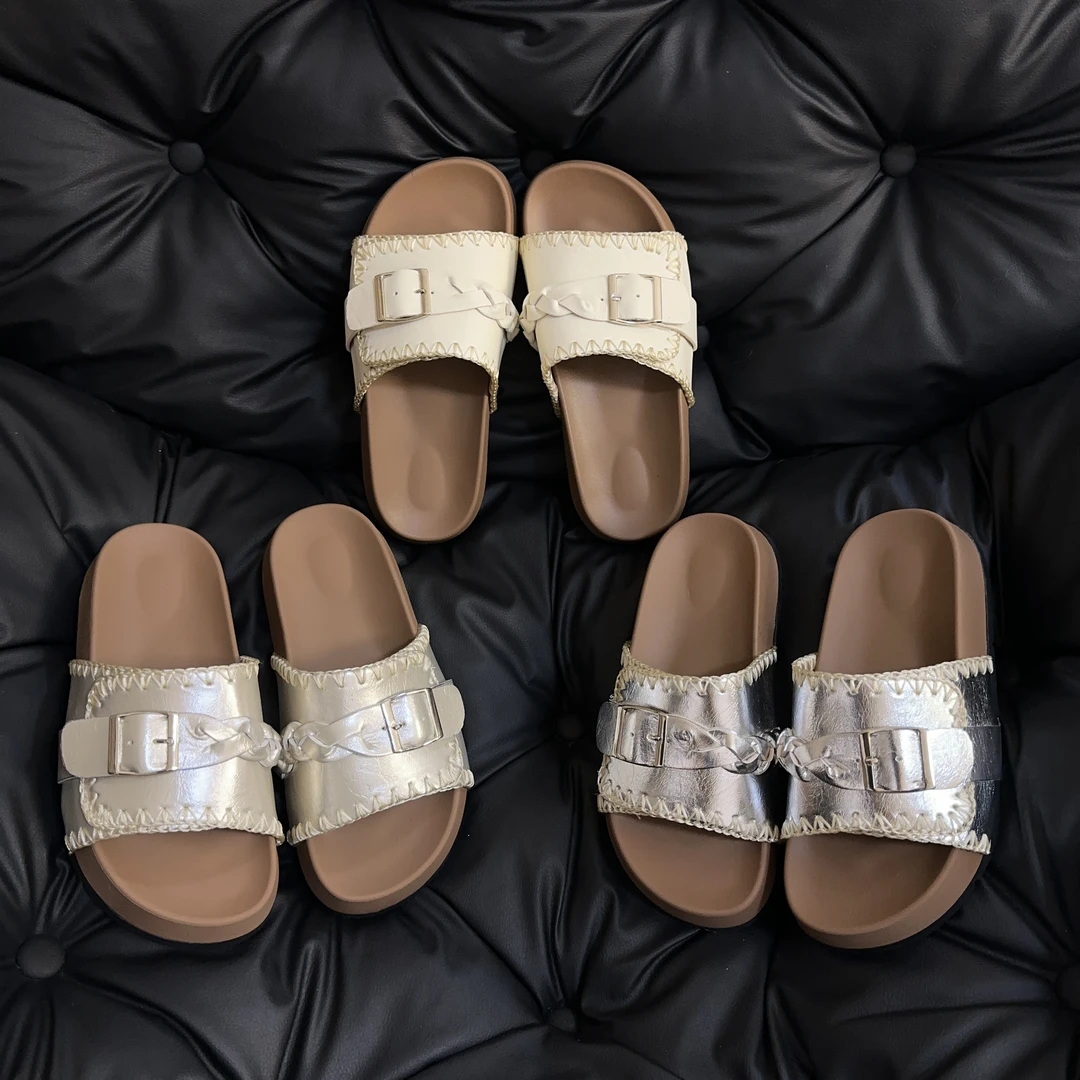 2025夏季新款时尚休闲编织皮扣国风绣花软底舒适凉拖鞋