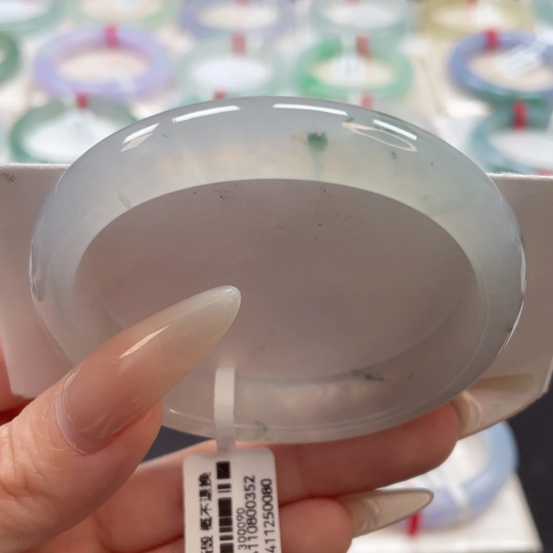 翡翠手镯未镶嵌55贵妃冰透起光飘花9号