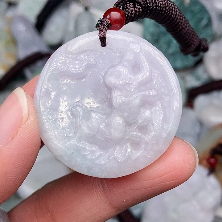 颈饰未镶嵌翡翠q