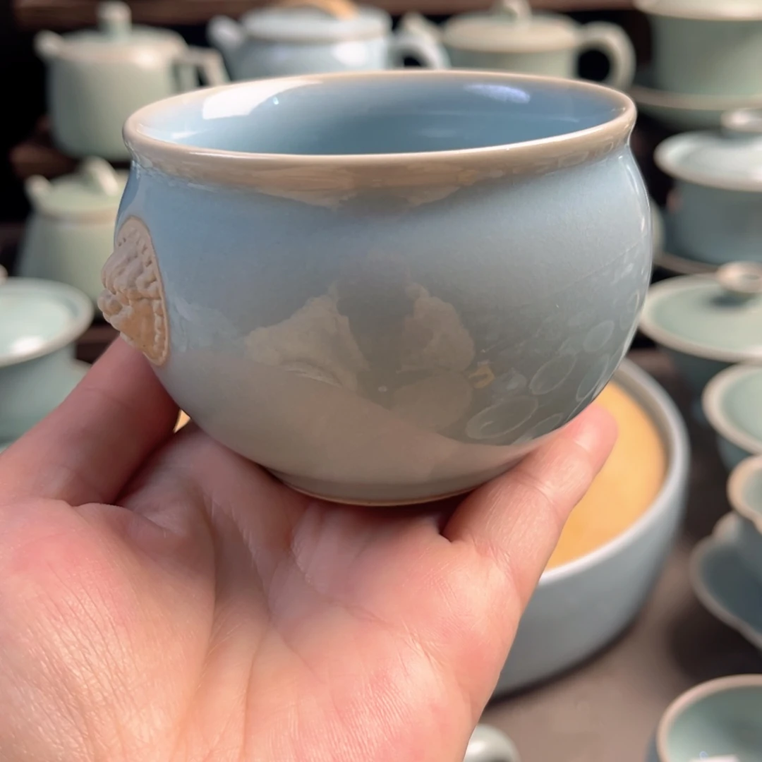 摆件陶瓷天青釉虎头杯原矿