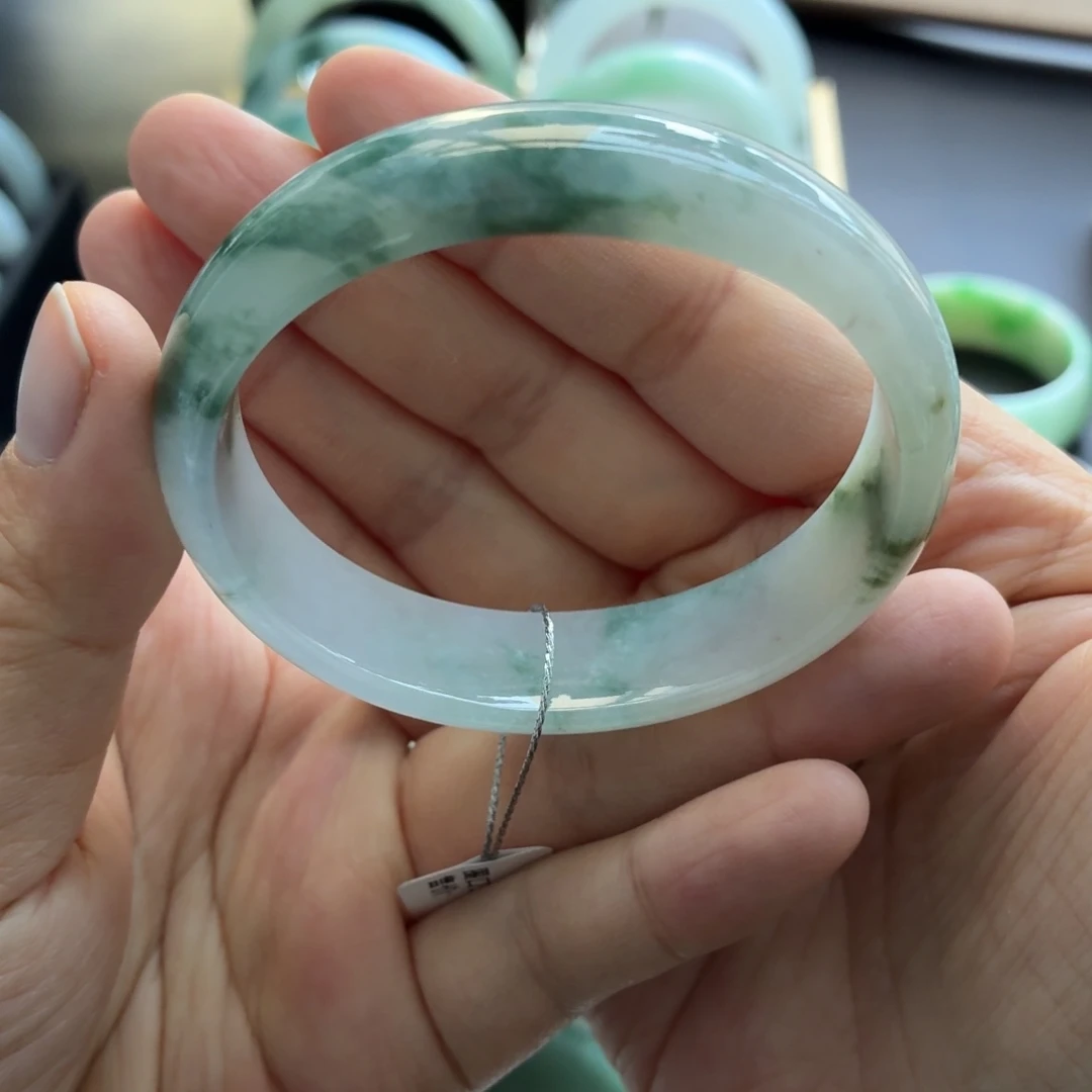 翡翠未镶嵌手镯天然