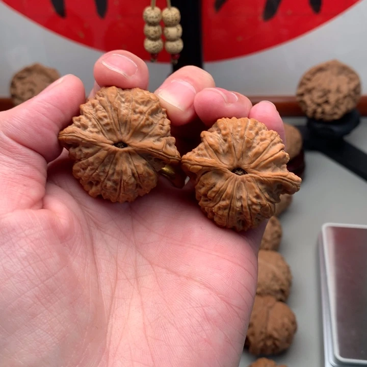 桃核吊坠?**y38精品血麒麟