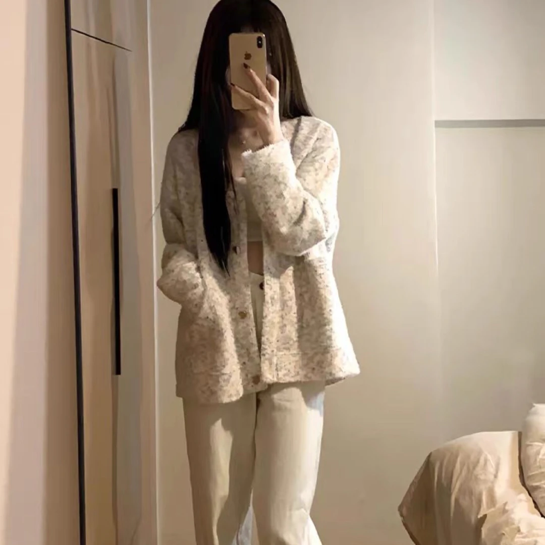8028彩点软糯宽松针织外套A30-1