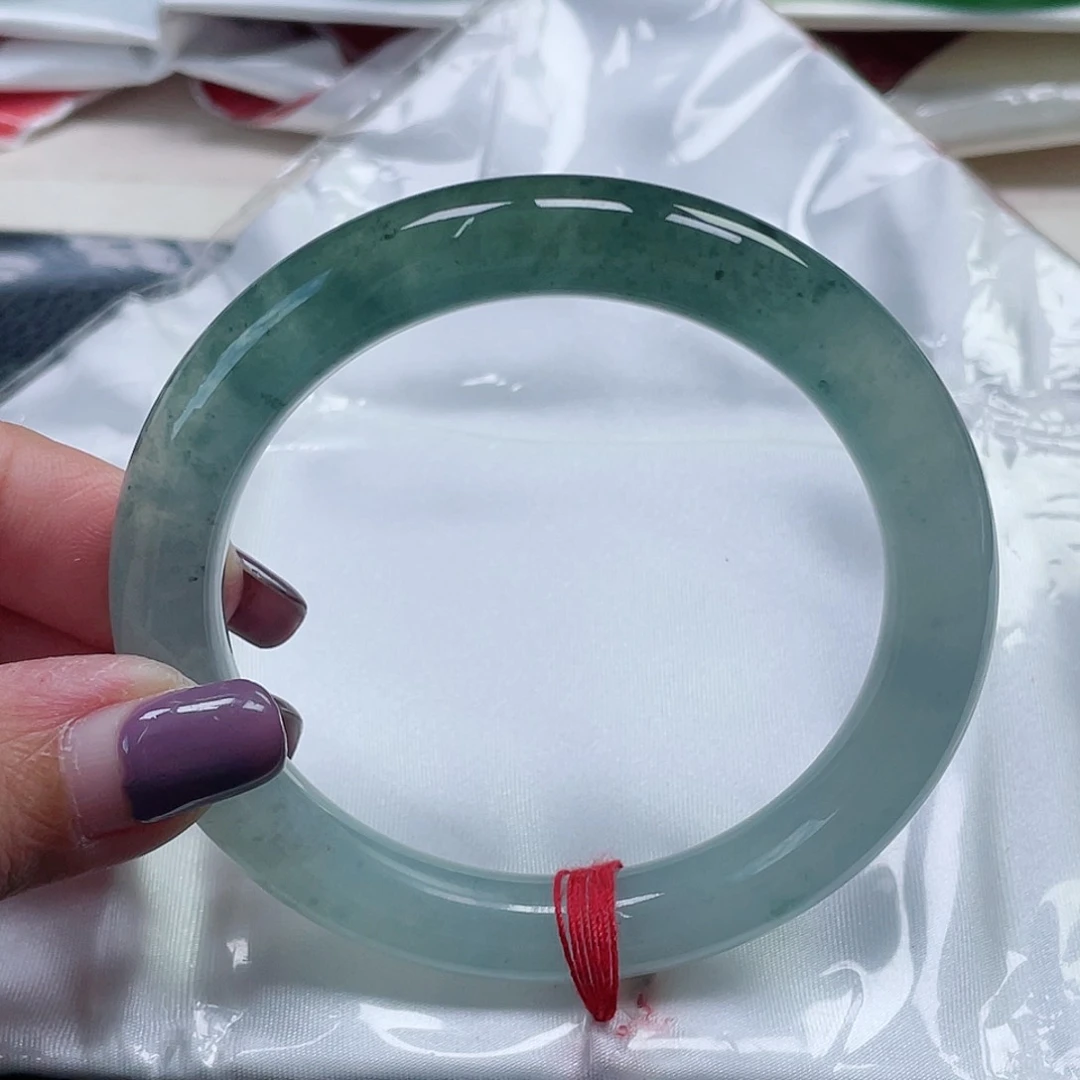 未镶嵌手镯（圆镯）翡翠缅甸翡翠57