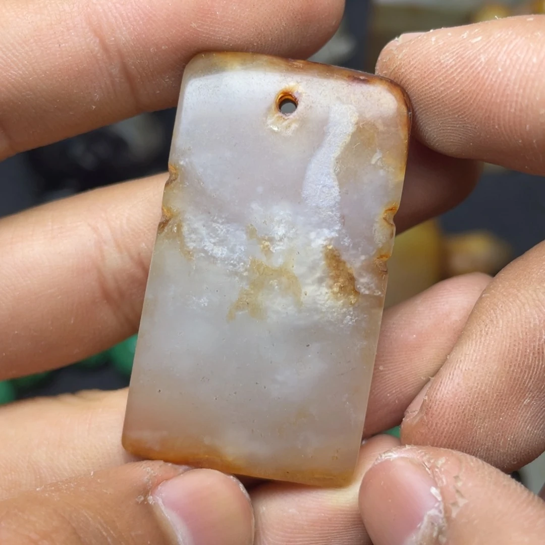 和田玉（糖玉）未镶嵌挂件