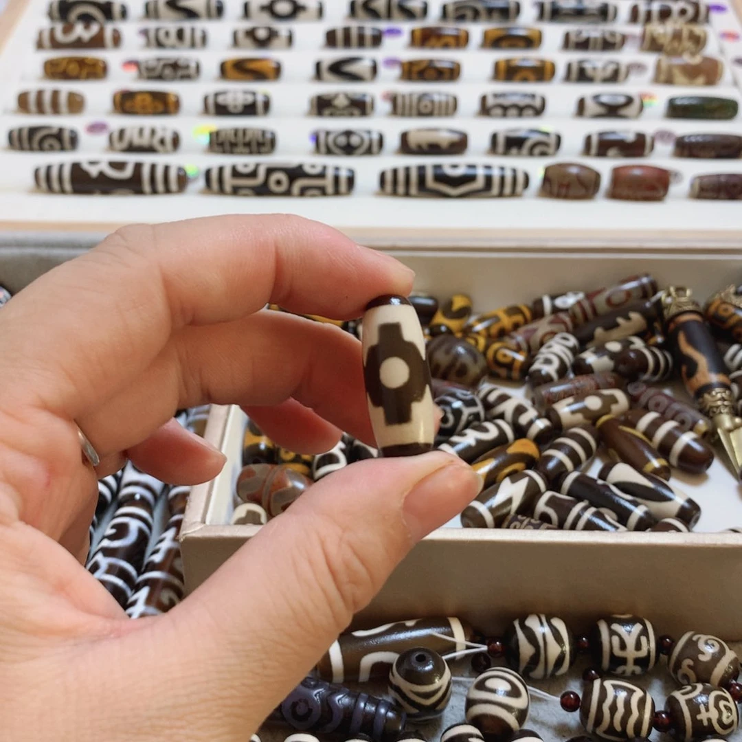 未镶嵌颈饰玛瑙/玉髓