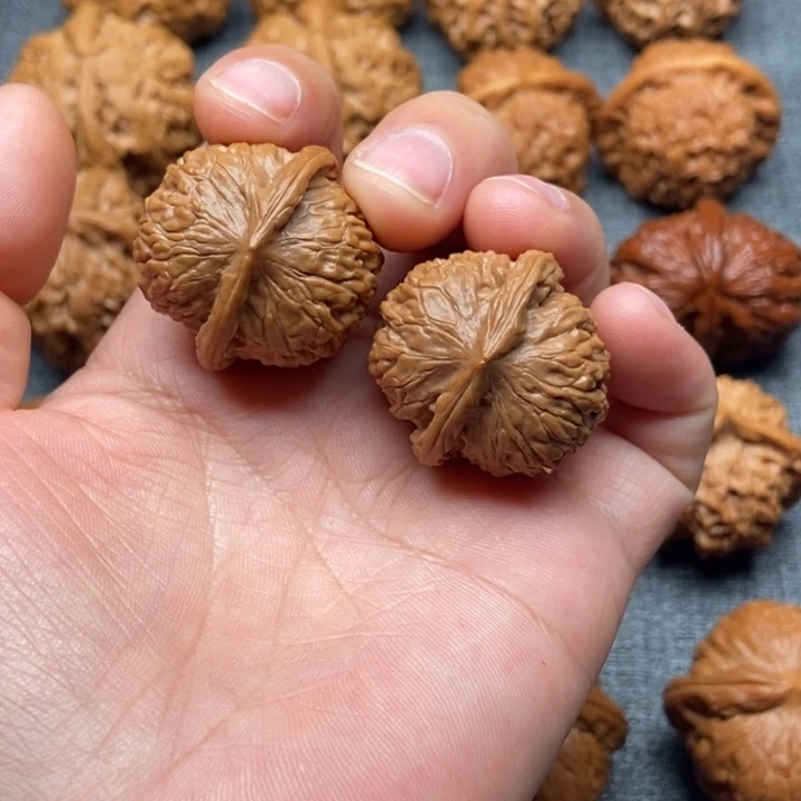 把件文玩核桃金顶元宝30