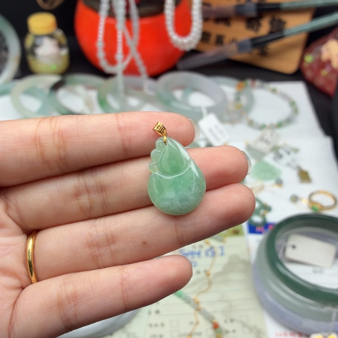 翡翠18K金镶嵌吊坠(不含链)07643