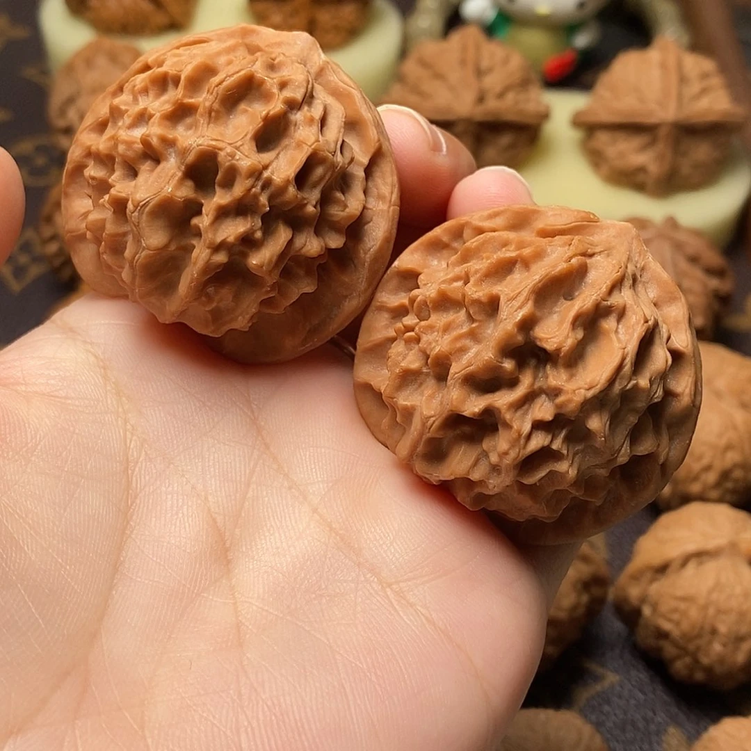 西***儿文玩核桃吊坠全品龙鳞42尺