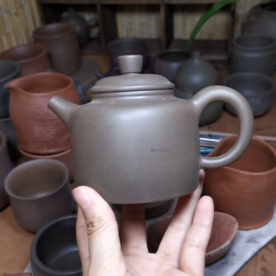 广西钦州坭兴陶茶壶