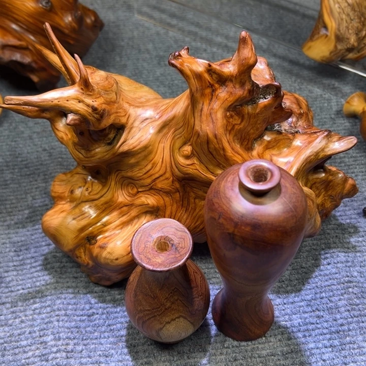 熙***主柏木（崖柏）陈化老料手串把件