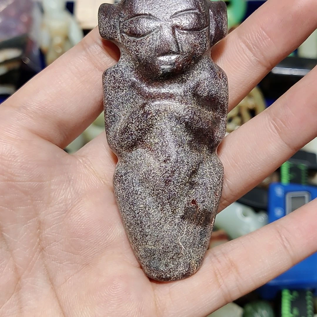 透闪石质玉未镶嵌颈饰