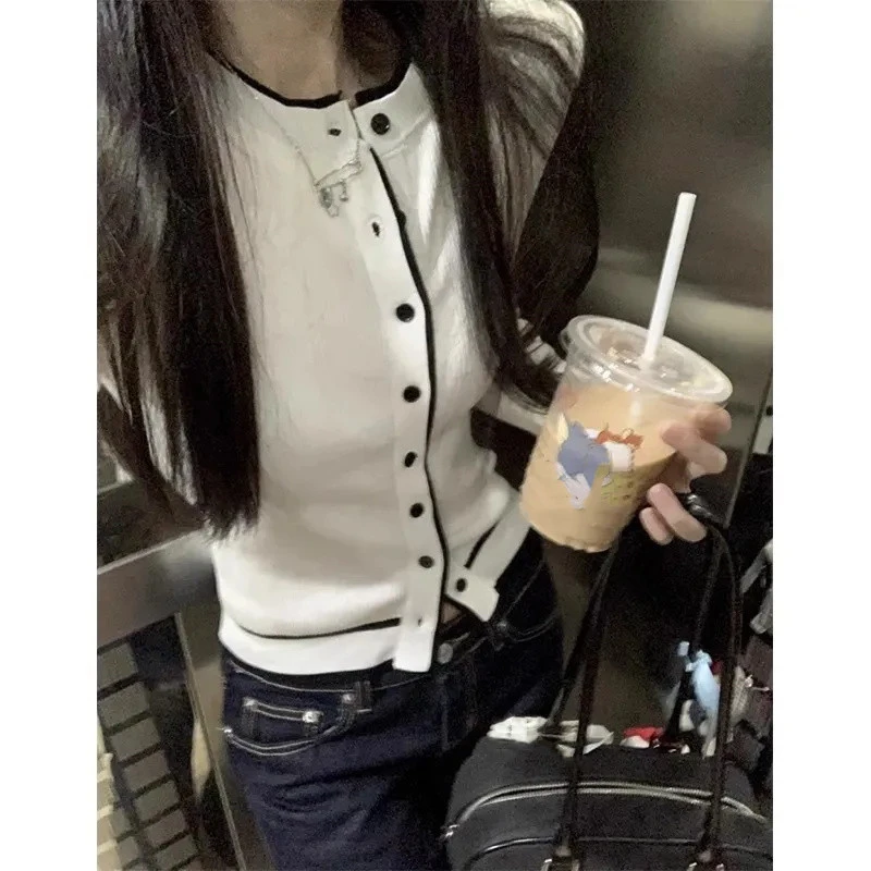韩系单排扣针织毛衣女秋季2025新款气质修身显瘦洋气减龄打底上衣