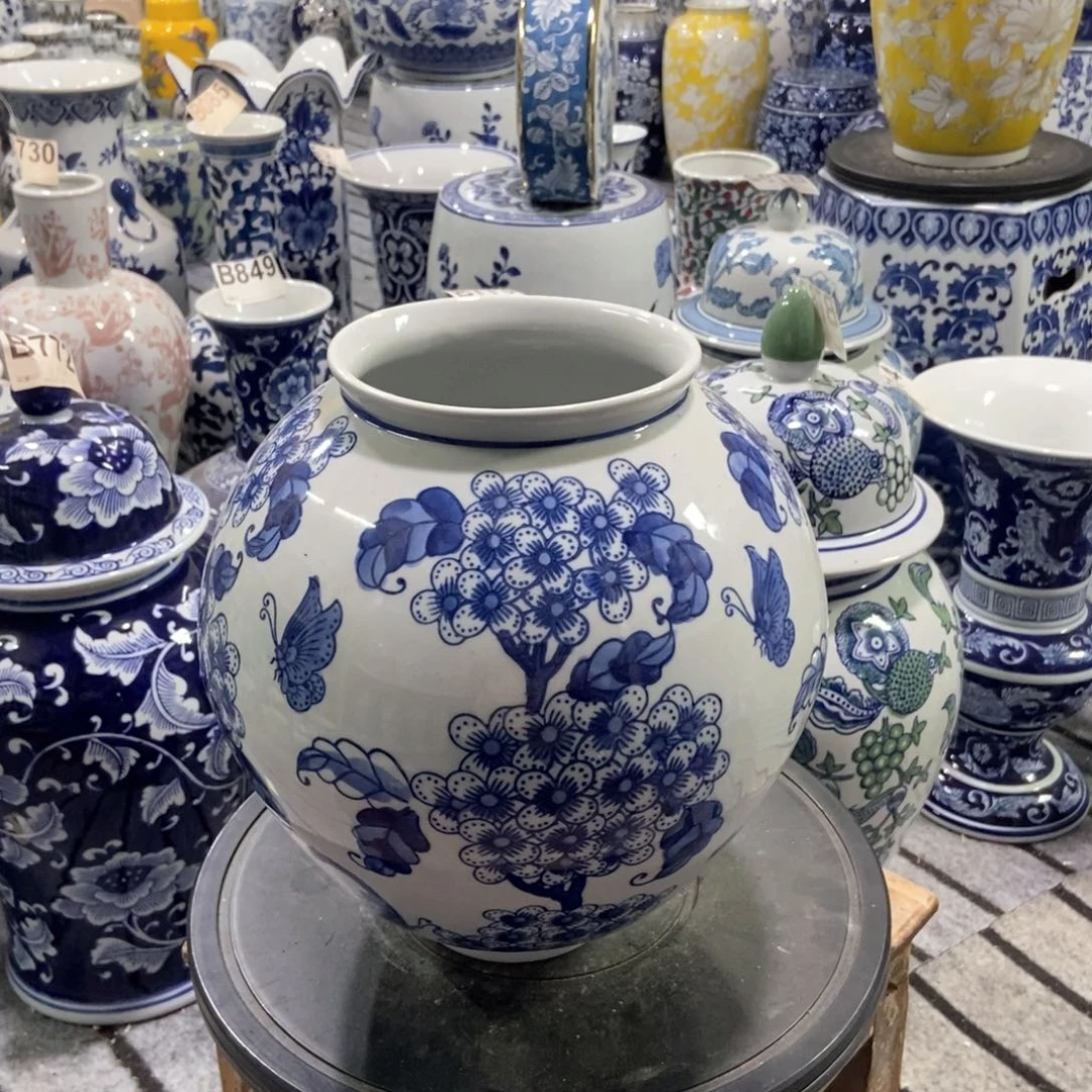 摆件花瓶手绘釉下彩