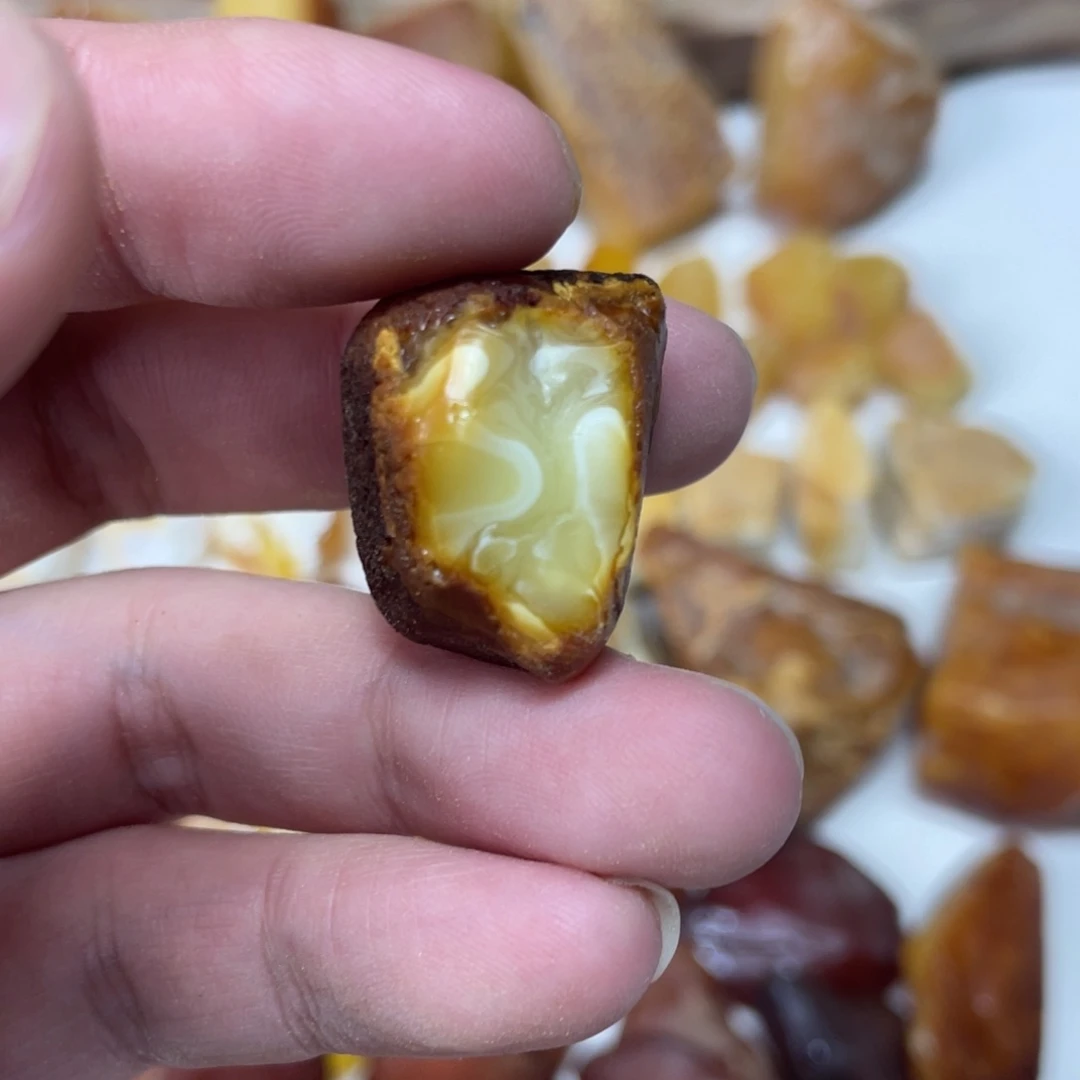 定制琥珀未镶嵌乐*事原矿琥珀