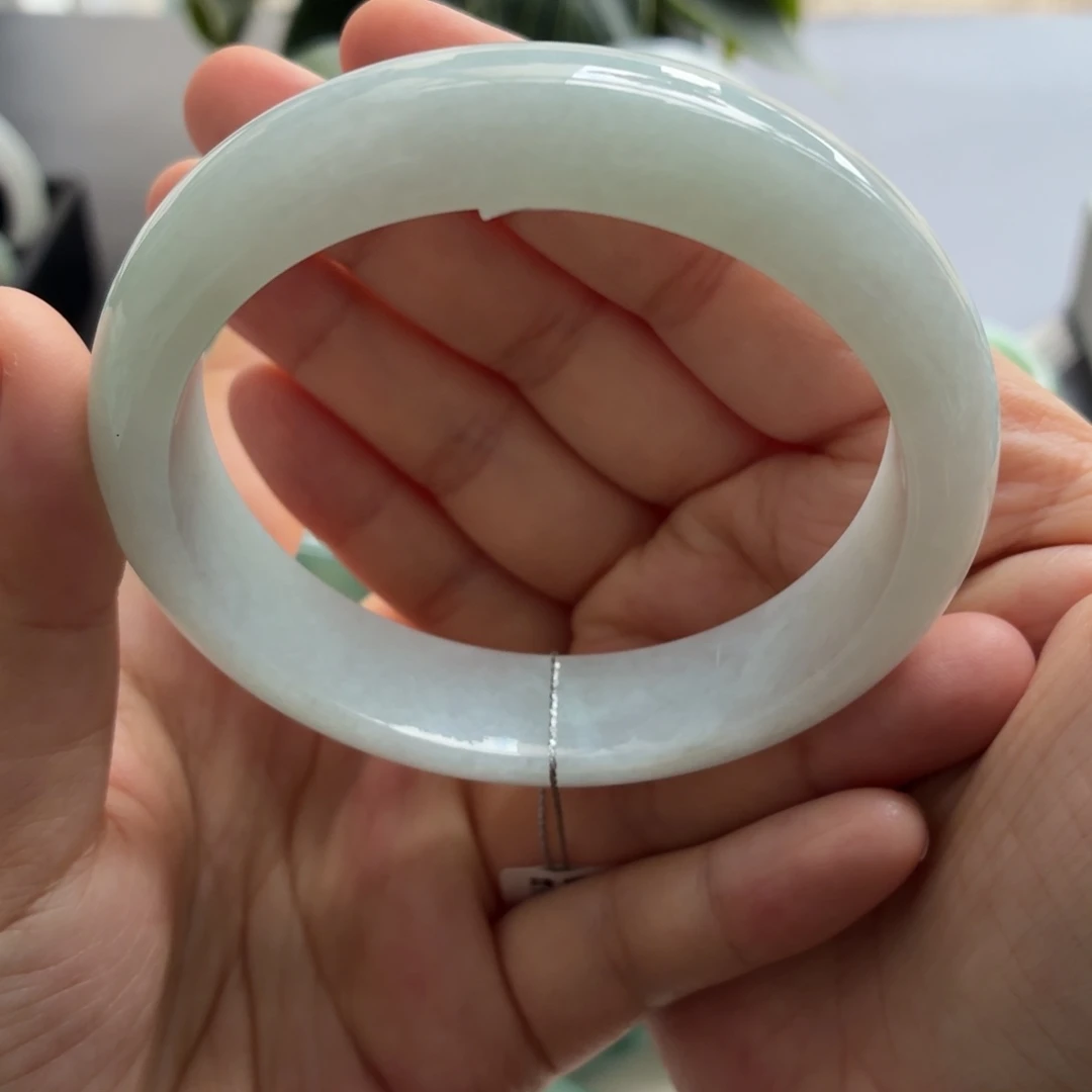 翡翠未镶嵌手镯天然