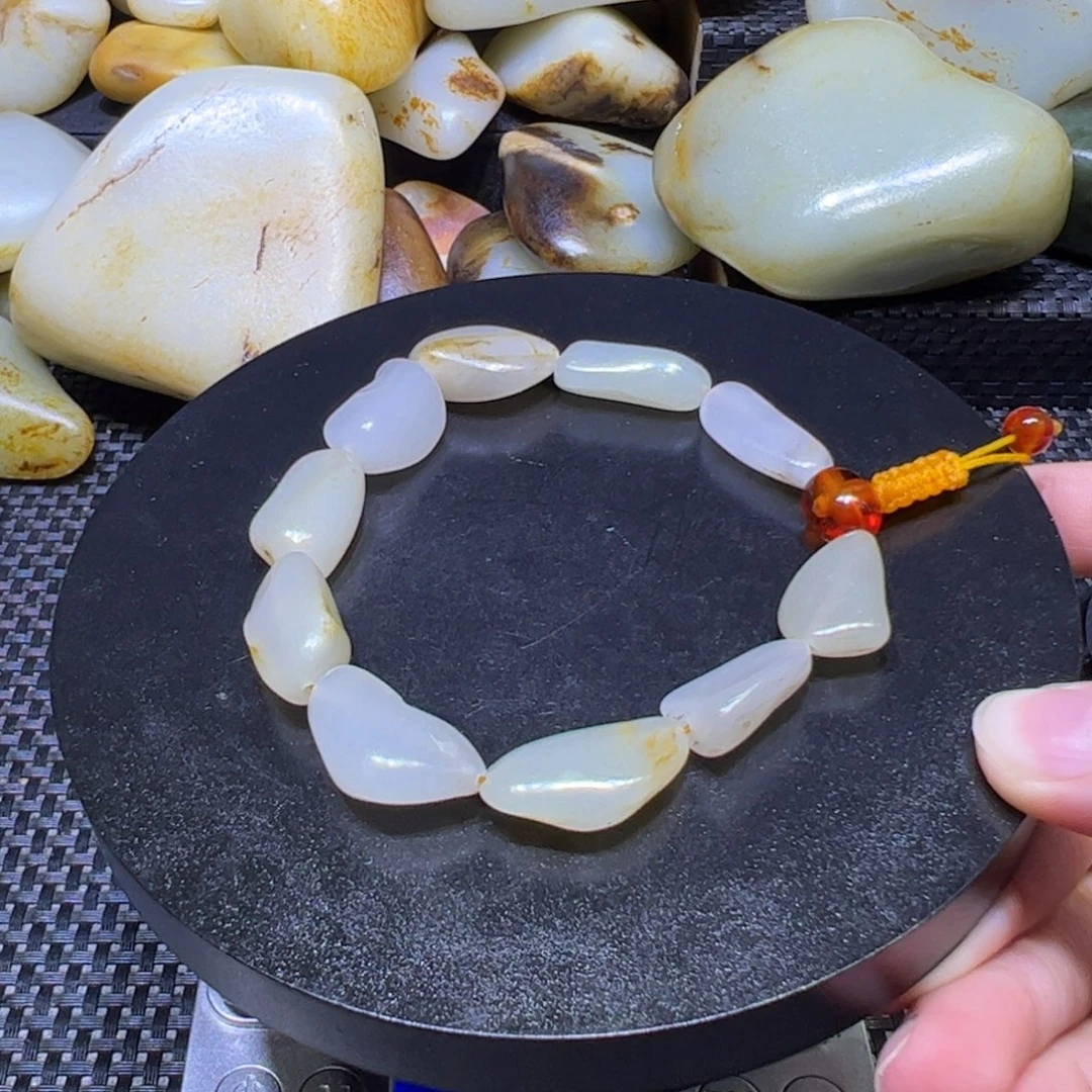 和田玉（子料）未镶嵌颈饰32克