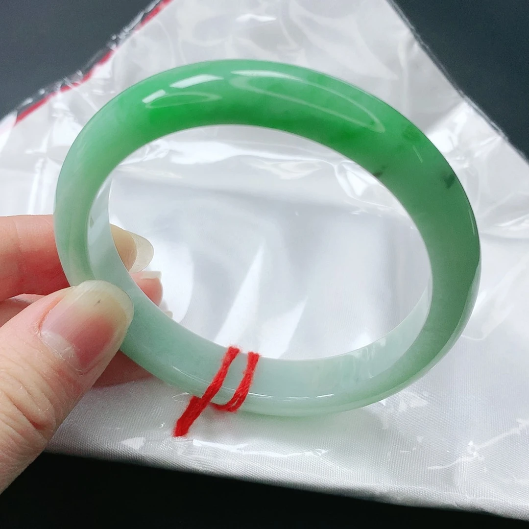 翡翠手镯未镶嵌缅甸天然A货翡翠