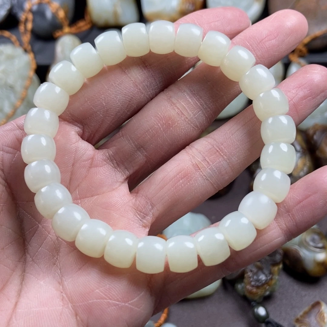 和田玉把件未镶嵌沙*