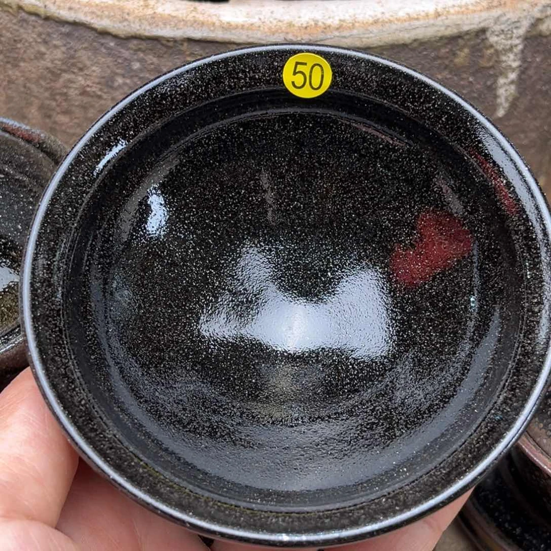 茶盏义兴龙窑坚持真柴烧
