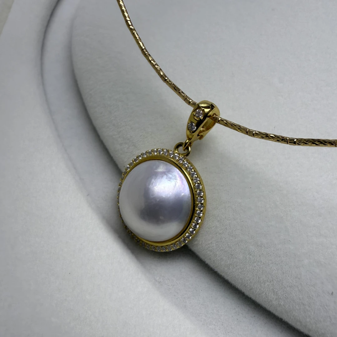 经典简约极光澳白冷光大点位海水马贝吊坠马贝珍珠925银不含链