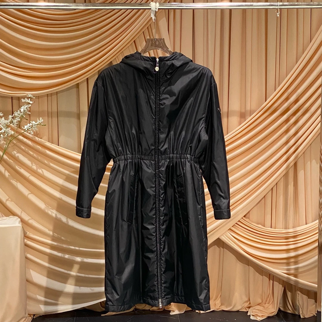 99新 Prada/普拉达 Prada爆款黑色三角标长款棉服/黄金38码/31283