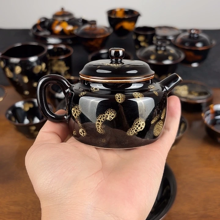 瓷点彩鹧鸪斑德钟壶