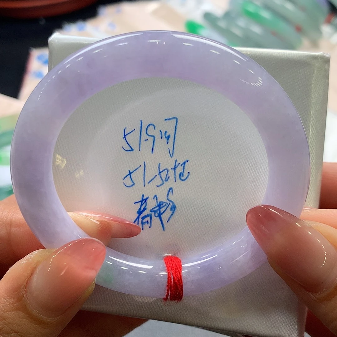 翡翠手镯未镶嵌51.9圆