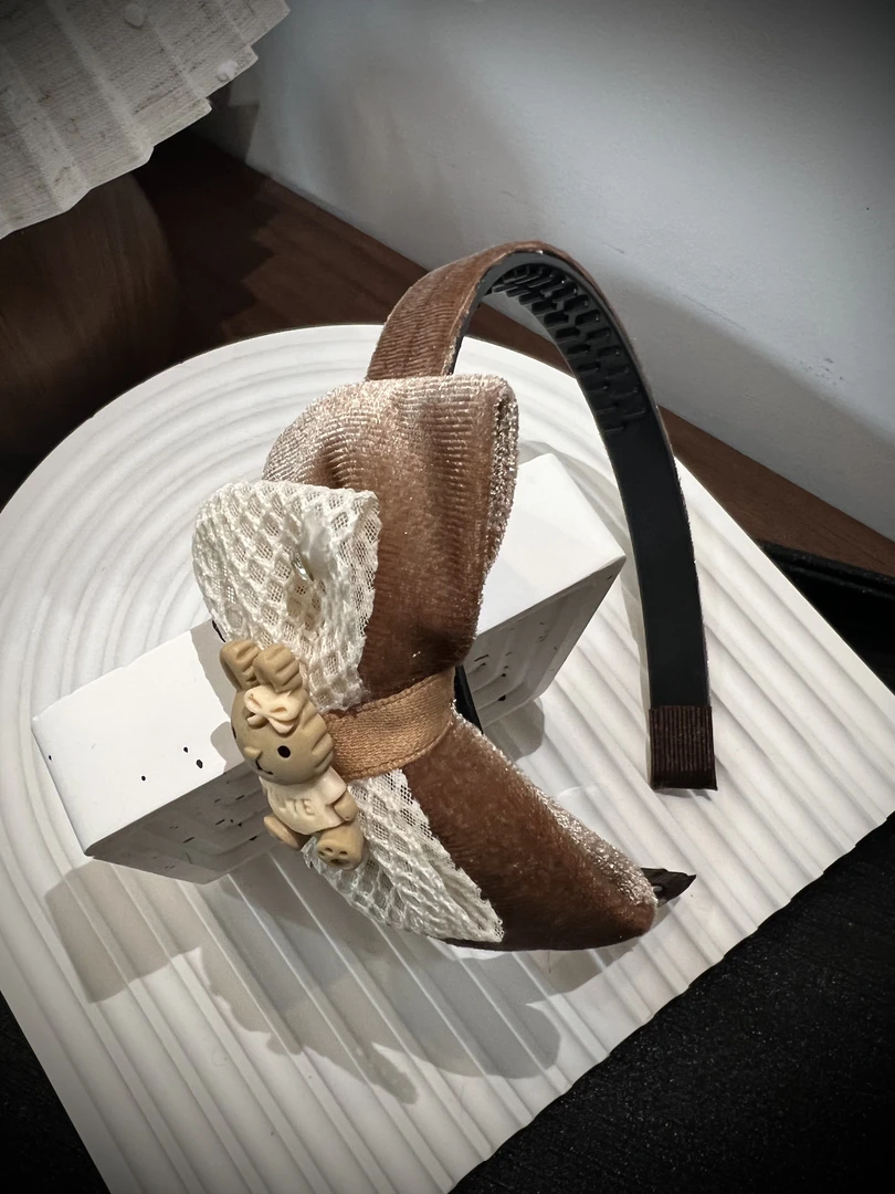 杨大姐推荐《芭蕾兔》韩国新品法式丝绒蝴蝶结小姑娘带齿可爱发箍