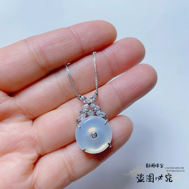 玉髓平安扣吊坠玛瑙女简约锁骨链