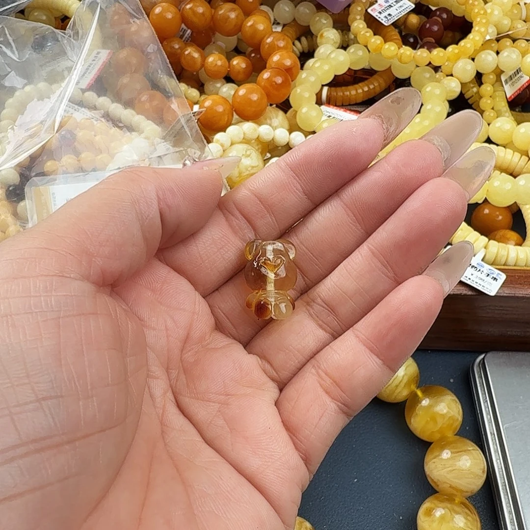 琥珀未镶嵌珠宝奇石