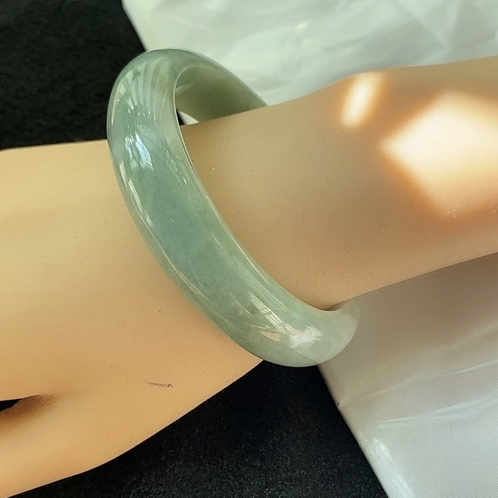 翡翠未镶嵌手镯13548058