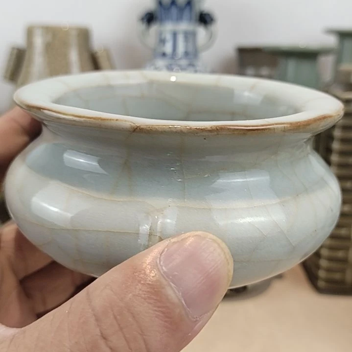 闯***涯其他官窑白柚香炉一个