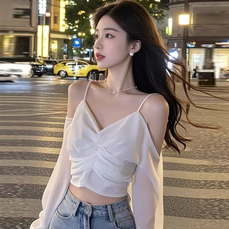 法式洋气别致吊带上衣服2025新款设计感小众女装褶皱蕾丝雪纺衫春