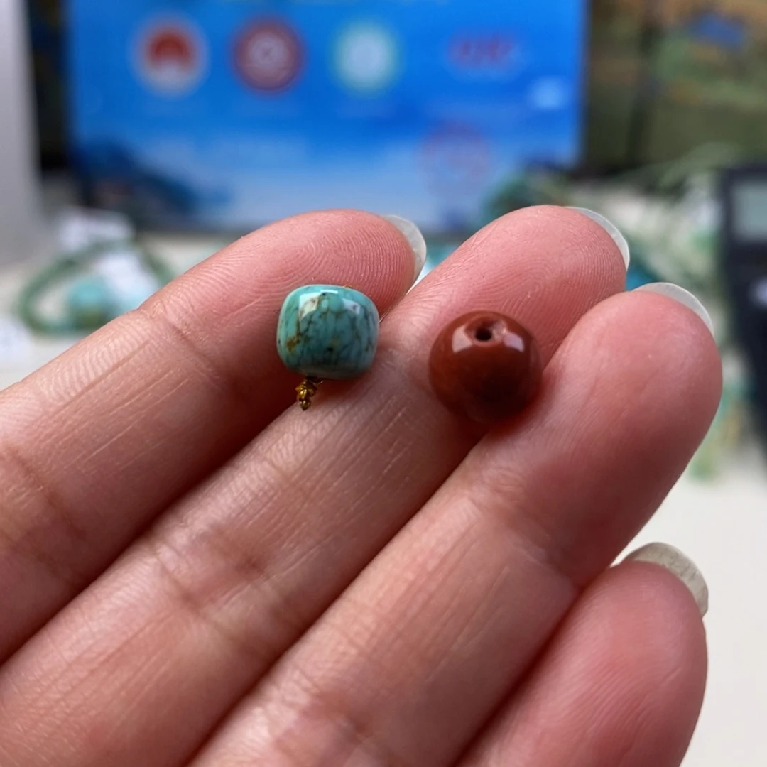 南红玛瑙未镶嵌珠宝奇石