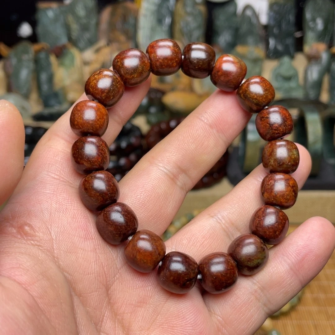 岫岩河磨玉（透闪石质玉）未镶嵌颈饰13×12带沙眼