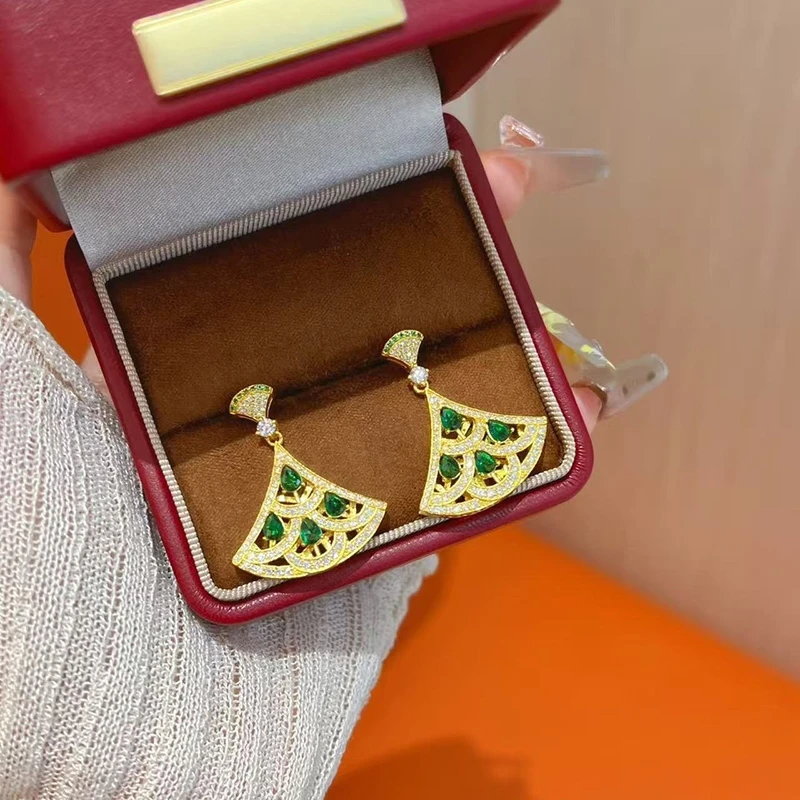黄金999足金5G小裙子耳饰
