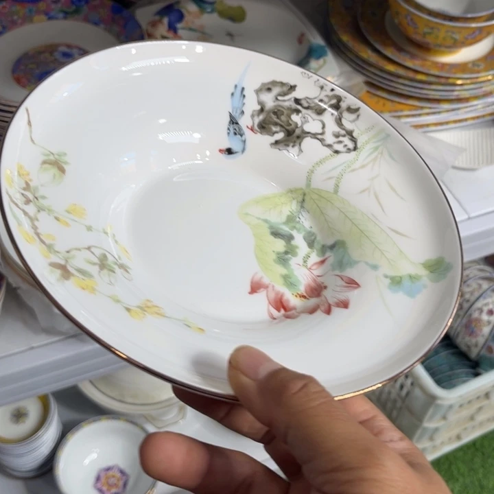 瓷片花神草帽盘二个哇塞
