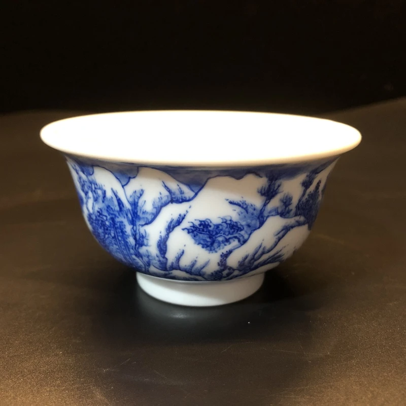 12.23/N100300/00991/青花内绘雪景压手杯/口径9.2/高5/100cc