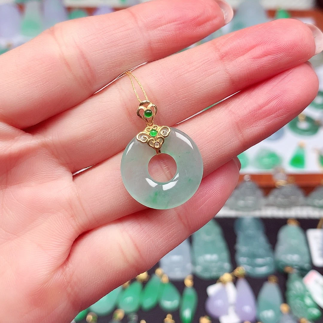 翡翠颈饰18K金镶嵌天然翡翠A货