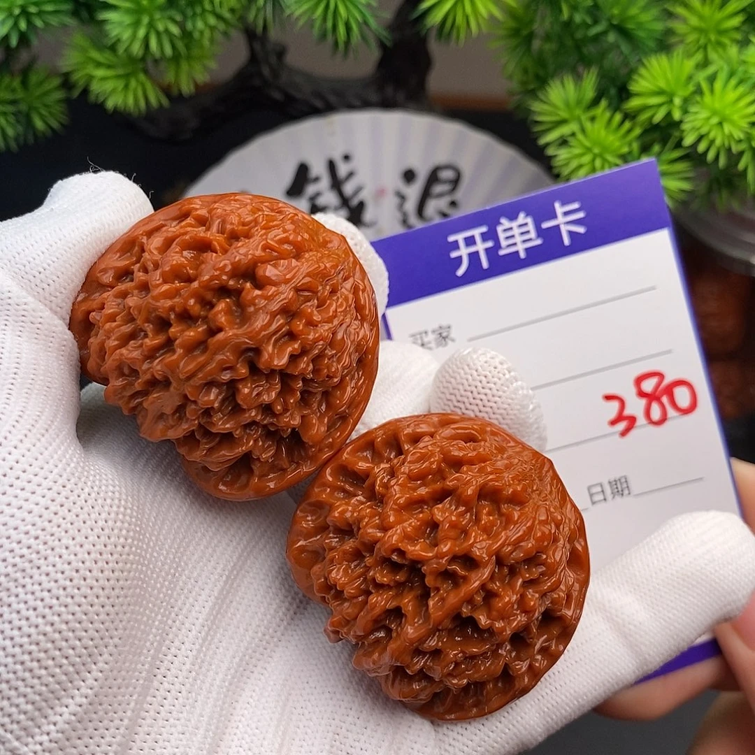文玩核桃把件42百花山380