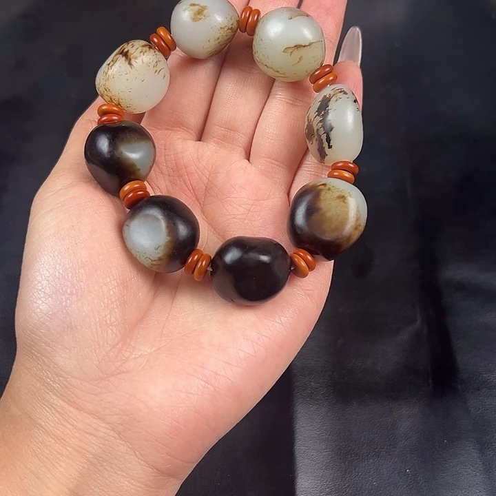 同***8和田玉手串红皮白肉手串