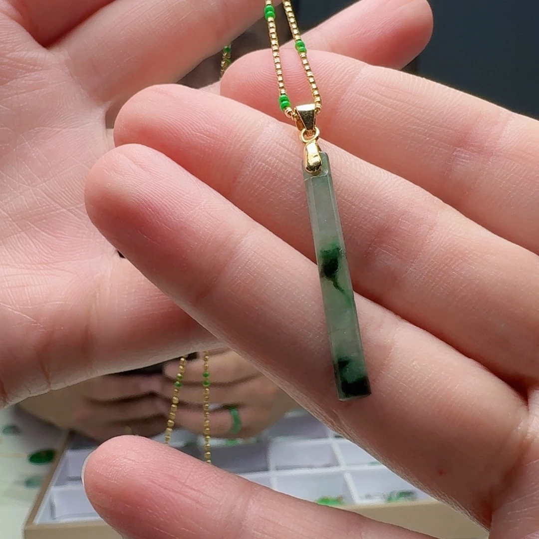 翡翠银S925镶嵌吊坠(赠链)天然