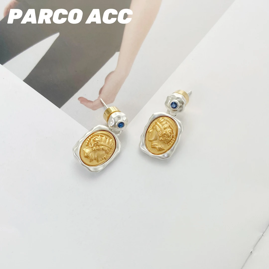 铜合金合成锆石耳饰 TG402  素银色头像方牌耳钉