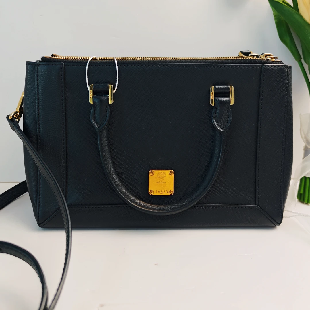 95新 MCM mcm黑色百搭斜挎包