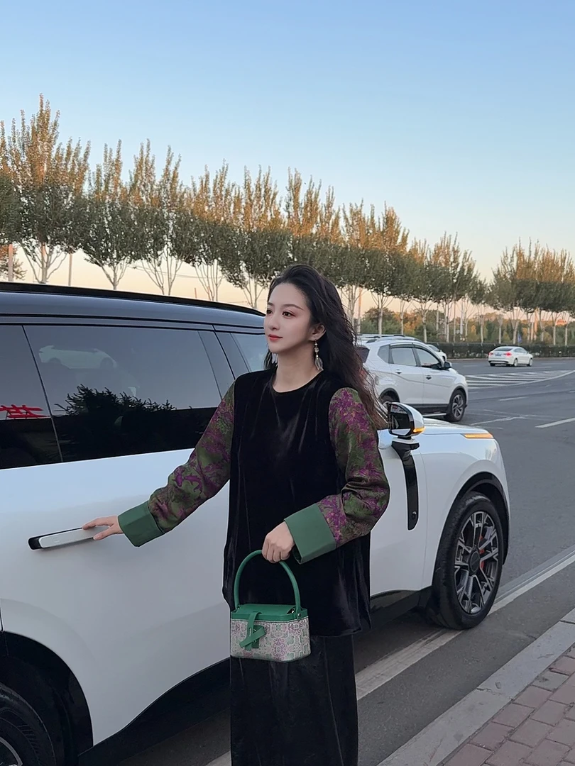 【碧波翠影】秋季新款新中式国风百搭丝绒拼接上衣